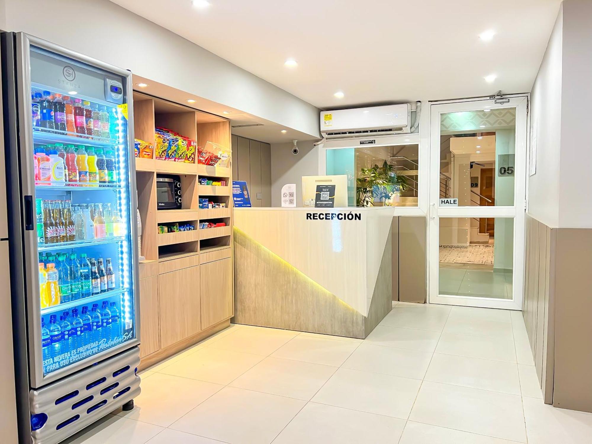 Stanza Hotel Монтерия Экстерьер фото