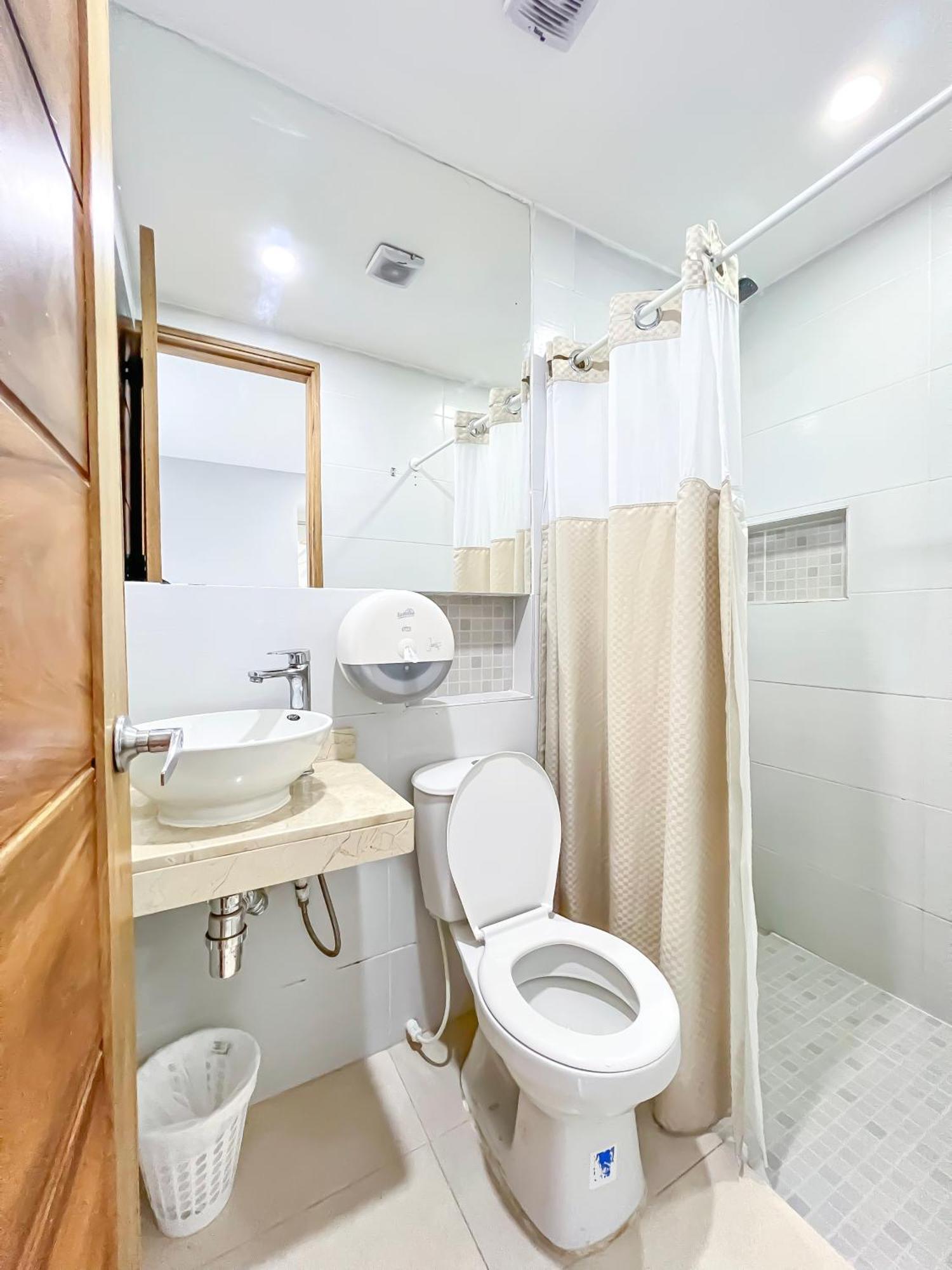 Stanza Hotel Монтерия Экстерьер фото